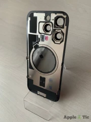 iPhone 16 Pro задняя крышка в сборе с окошками камеры (Black Titanium) черная