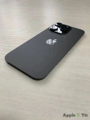 iPhone 16 Pro задняя крышка в сборе с окошками камеры (Black Titanium) черная