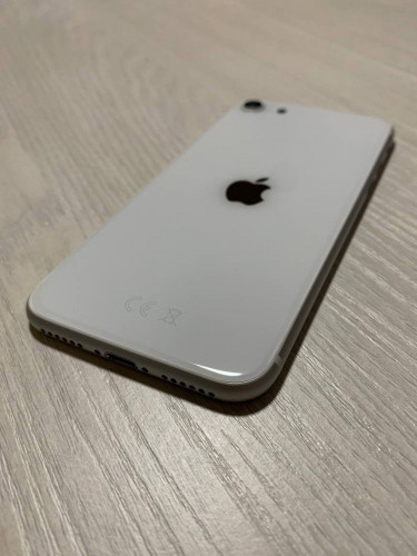 Корпус для IPhone SE 2020 белый (SILVER)
