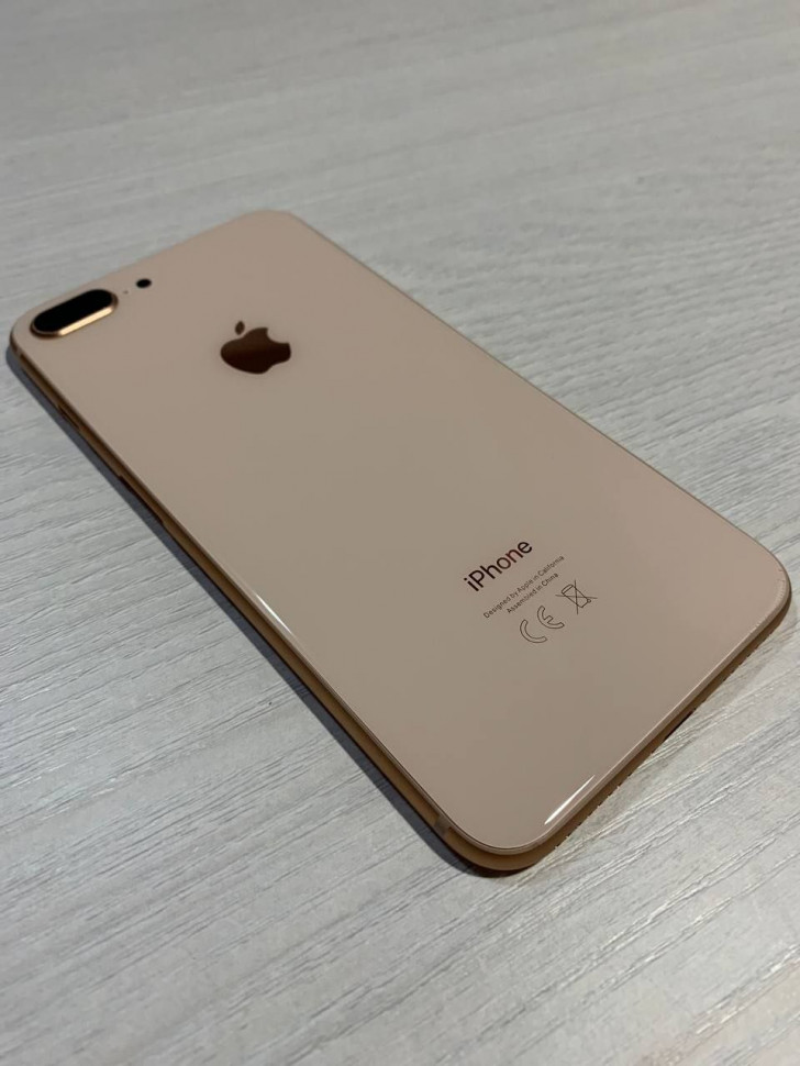 Корпус для IPhone 8 Plus золотой (gold)