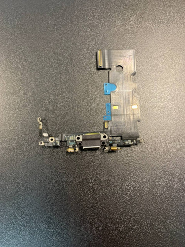 Нижний шлейф зарядки Iphone SE 2020 (AASP) снятый