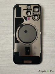 iPhone 16 Pro задняя крышка в сборе с окошками камеры (White Titanium) белая