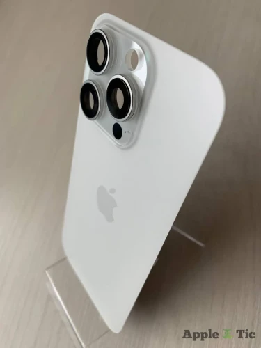 iPhone 16 Pro задняя крышка в сборе с окошками камеры (White Titanium) белая