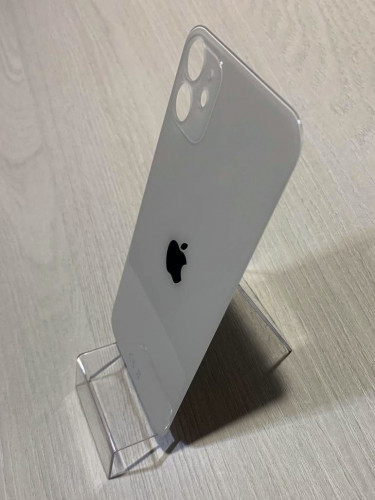 Заднее стекло (крышка) для IPhone 11 белое (white)