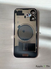 Задняя крышка iPhone 16  в сборе с окошками камеры (Pink) розовая