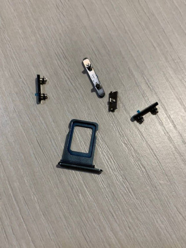 Корпус для IPhone 13 Pro зеленый (ALPINE GREEN)