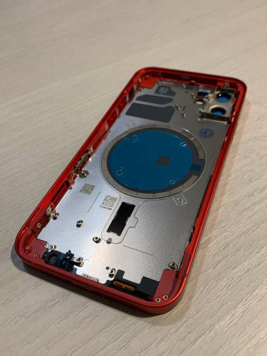 Корпус для IPhone 12 красный (RED)
