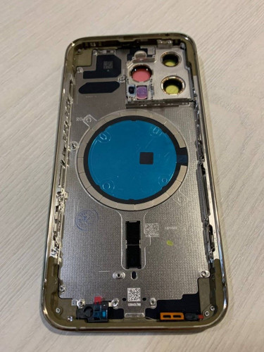 Корпус для IPhone 13 Pro золотой (GOLD)