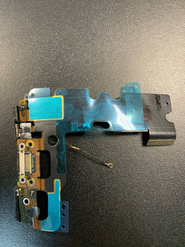 Нижний шлейф зарядки Iphone 7 (AASP)снятый