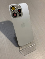 iPhone 15 Pro задняя крышка в сборе с окошками камеры (White Titanium) белый титан