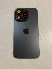 iPhone 15 Pro задняя крышка в сборе с окошками камеры (Black Titanium) черный титан