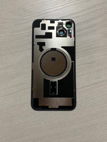 iPhone 14 Plus задняя крышка в сборе с окошками камеры (Starlight) Белый