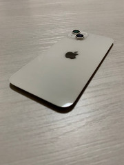 iPhone 14 Plus задняя крышка в сборе с окошками камеры (Starlight) Белый