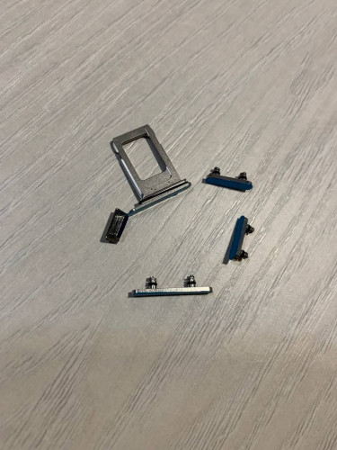 Корпус для IPhone 13 Pro Max белый (SILVER)