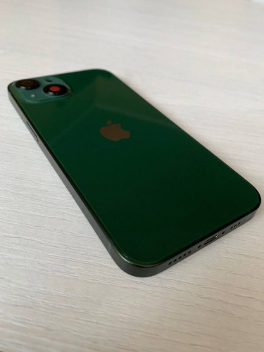 Корпус для IPhone 13 зеленый (GREEN)