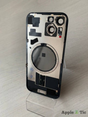 iPhone 15 задняя крышка в сборе с окошками камеры (Black) черная