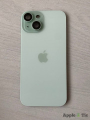iPhone 15 задняя крышка в сборе с окошками камеры (Green) зеленая