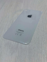 Заднее стекло (крышка) для IPhone 8 белое (silver)