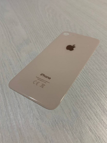 Заднее стекло (крышка) для IPhone 8 золотое (gold)