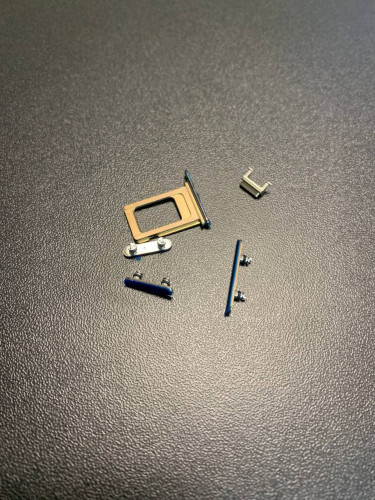 Корпус для IPhone 11 Pro золотой (GOLD)