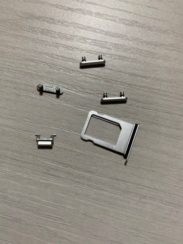 Корпус для IPhone 8 белый (silver)