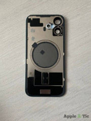 iPhone 16 задняя крышка в сборе с окошками камеры (Green) зеленая